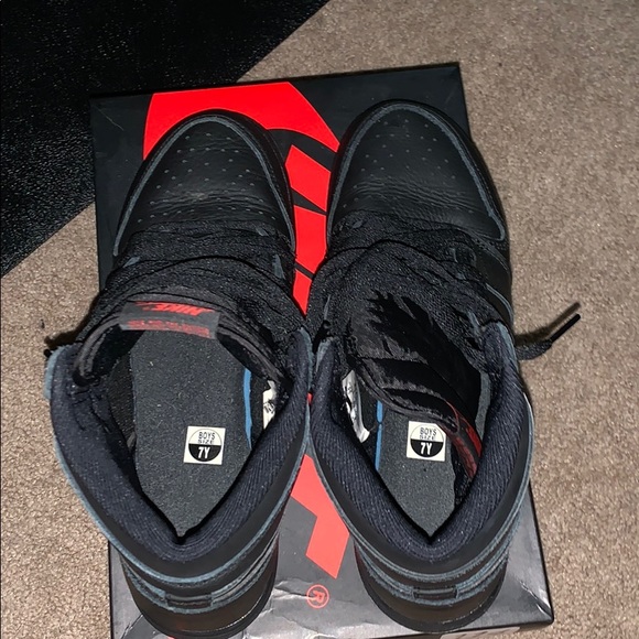 Jordan 1s OG - Picture 3 of 3